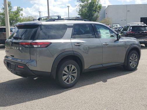 2025 Nissan Pathfinder SV FWD