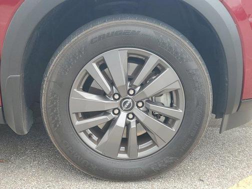 2024 Nissan Pathfinder SV FWD