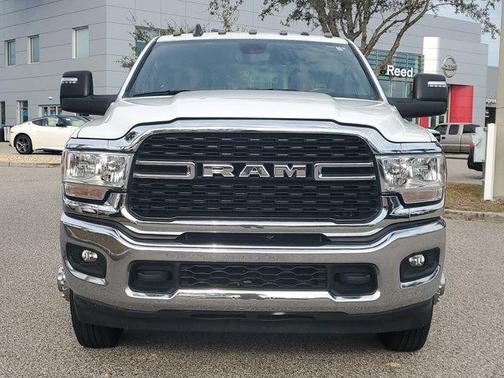 2024 RAM 3500 Big Horn Crew Cab 4x4 8' Box
