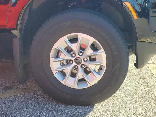 2025 Nissan Frontier S