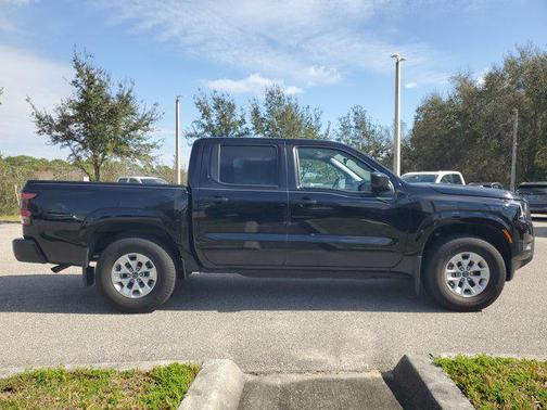 2025 Nissan Frontier S