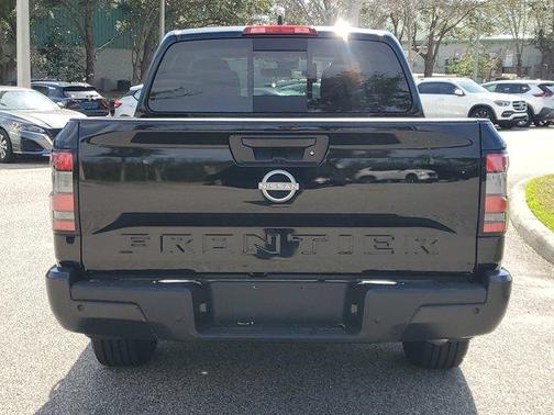 2025 Nissan Frontier S