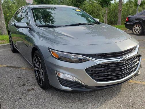 Sterling Gray Metallic 2023 Chevrolet Malibu FWD RS