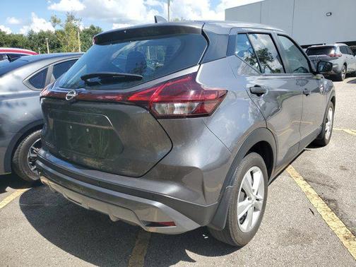 2023 Nissan Kicks S