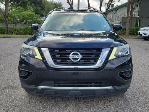 Magnetic Black Metallic 2017 Nissan Pathfinder S