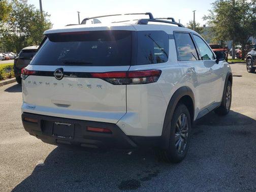 2025 Nissan Pathfinder SV FWD
