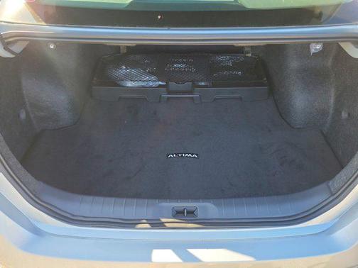2025 Nissan Altima SL FWD