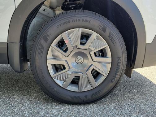 Fresh Powder 2026 Nissan Kicks S