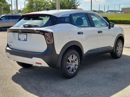 Fresh Powder 2026 Nissan Kicks S