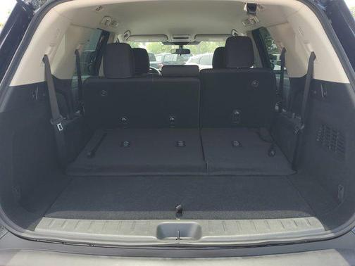 2025 Nissan Pathfinder S FWD
