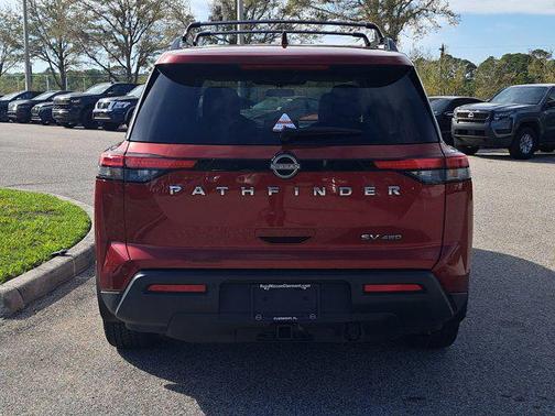 2022 Nissan Pathfinder SV 4WD