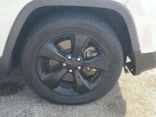 2016 Jeep Cherokee Altitude