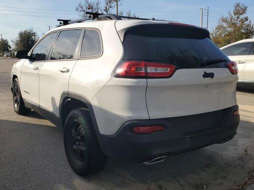 2016 Jeep Cherokee Altitude