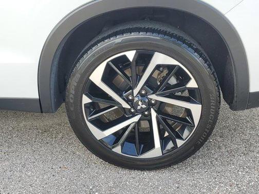 2022 Mitsubishi Outlander Black Edition S-AWC