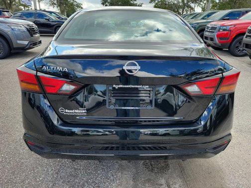 2023 Nissan Altima S FWD