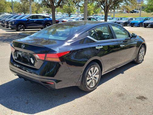 2023 Nissan Altima S FWD