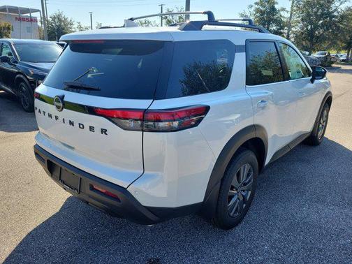 2025 Nissan Pathfinder SV FWD