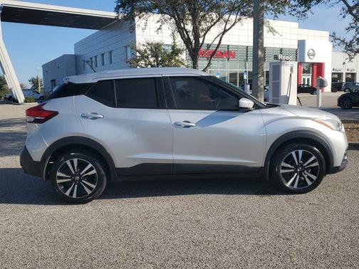 2019 Nissan Kicks SV
