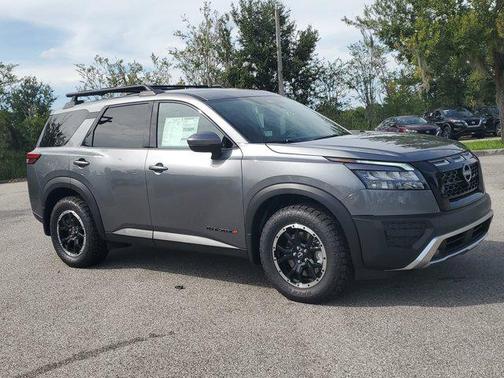 2025 Nissan Pathfinder Rock Creek 4WD