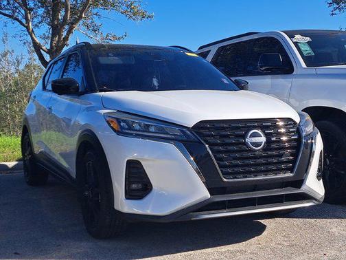 2024 Nissan Kicks SR