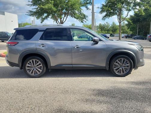 Gun Metallic 2023 Nissan Pathfinder SL 4WD