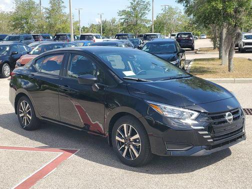2025 Nissan Versa 1.6 S