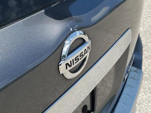 2016 Nissan Pathfinder SL