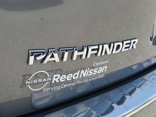 2016 Nissan Pathfinder SL