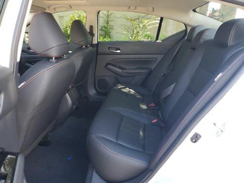 2025 Nissan Altima SR FWD