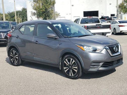 2020 Nissan Kicks SV