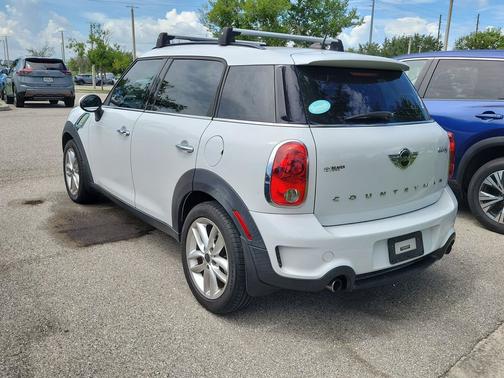 Light White 2014 MINI Countryman Cooper