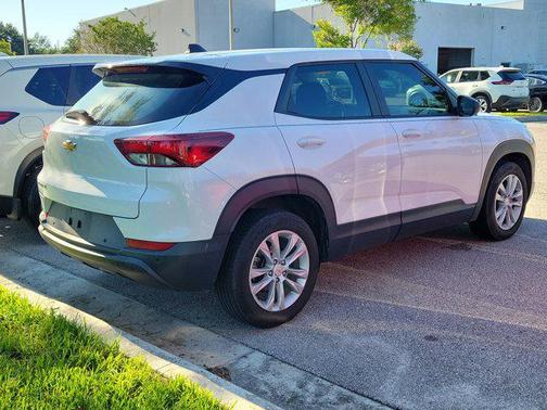 Summit White 2021 Chevrolet Trailblazer LS