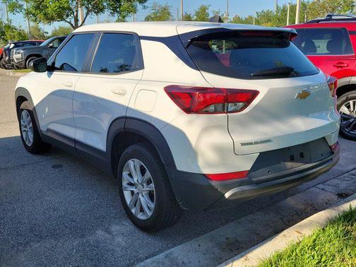Summit White 2021 Chevrolet Trailblazer LS