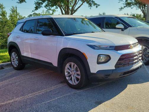 Summit White 2021 Chevrolet Trailblazer LS