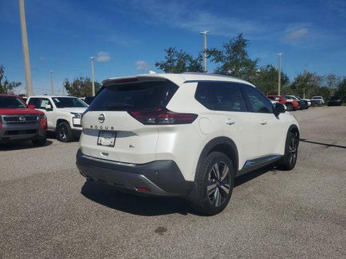 2023 Nissan Rogue SL