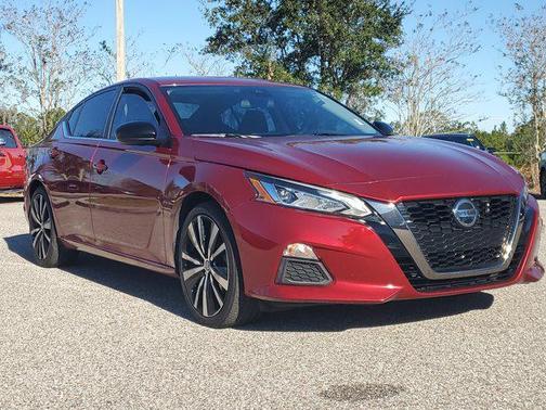 2021 Nissan Altima SR FWD