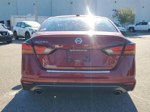 2021 Nissan Altima SR FWD