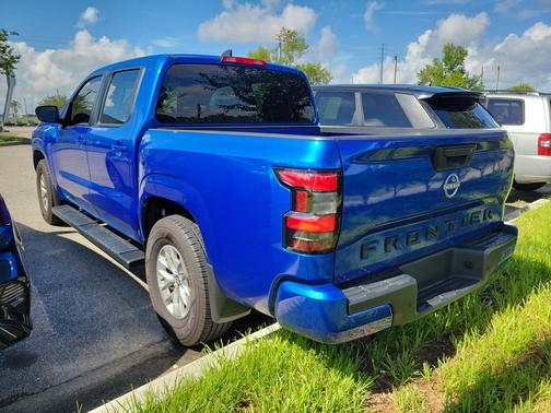 Bluestone Pearl 2024 Nissan Frontier SV