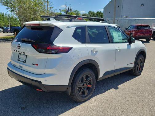 2025 Nissan Rogue Rock Creek