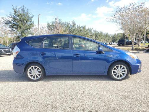 2012 Toyota Prius v Five