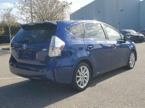 2012 Toyota Prius v Five
