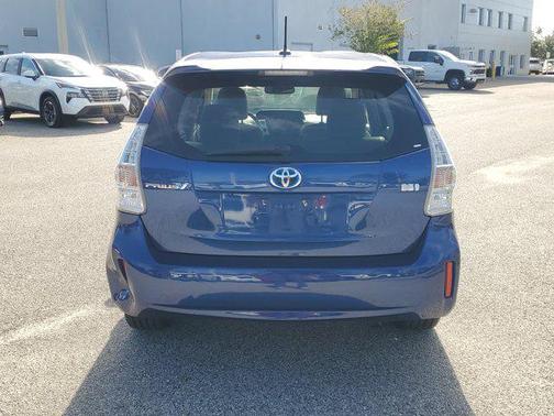 2012 Toyota Prius v Five