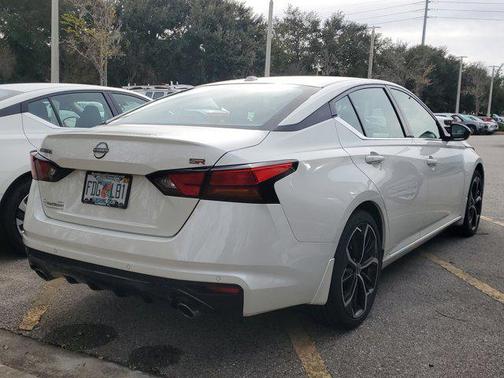 2025 Nissan Altima SR FWD