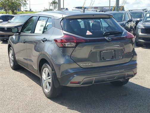 2025 Nissan Kicks S