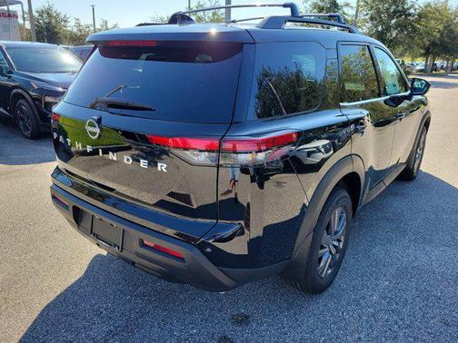 2025 Nissan Pathfinder SV FWD