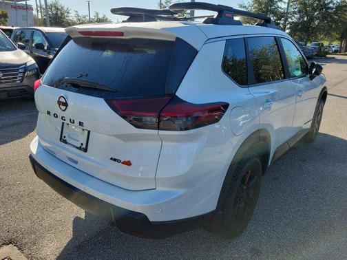 2026 Nissan Rogue Rock Creek