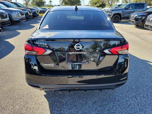2021 Nissan Versa 1.6 SV