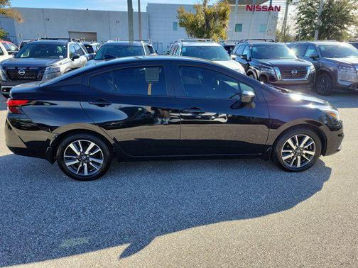 2021 Nissan Versa 1.6 SV