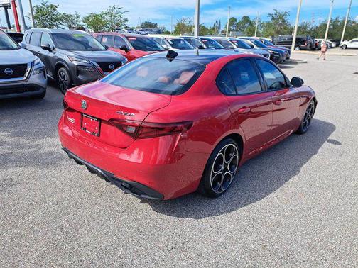 2022 Alfa Romeo Giulia Ti