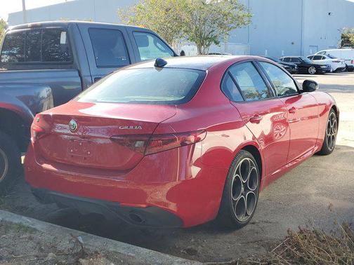 2022 Alfa Romeo Giulia Ti
